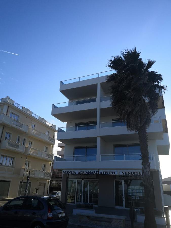 Apartamento Infinito Alba Adriatica Exterior foto